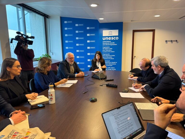 Canarias contará con el respaldo de la Unesco y de la OCDE para responder a la crisis migratoria