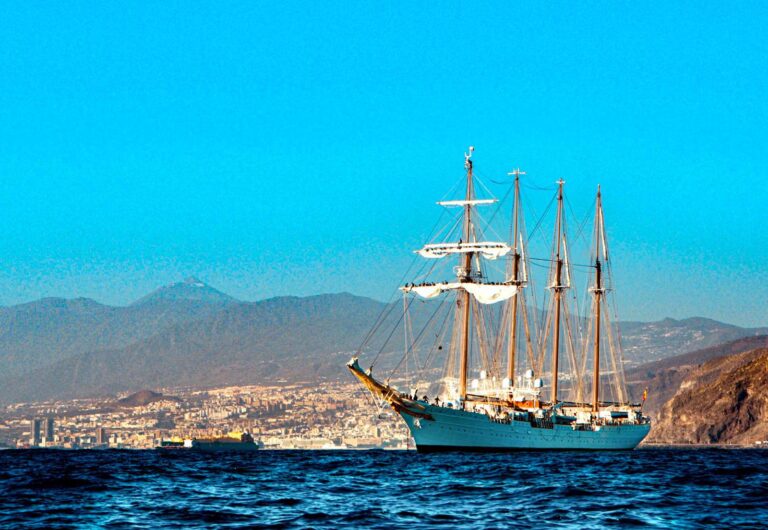 La princesa Leonor llega a Canarias a bordo del buque escuela Juan Sebastián de Elcano