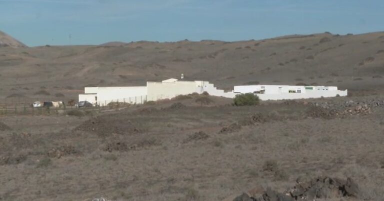 Tensión entre administraciones por el centro de menores migrantes de Playa Honda