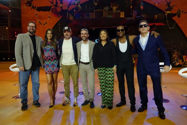 Últimos preparativos para uno de los actos más esperados del carnaval tinerfeño: la Gala de Elección de la Reina