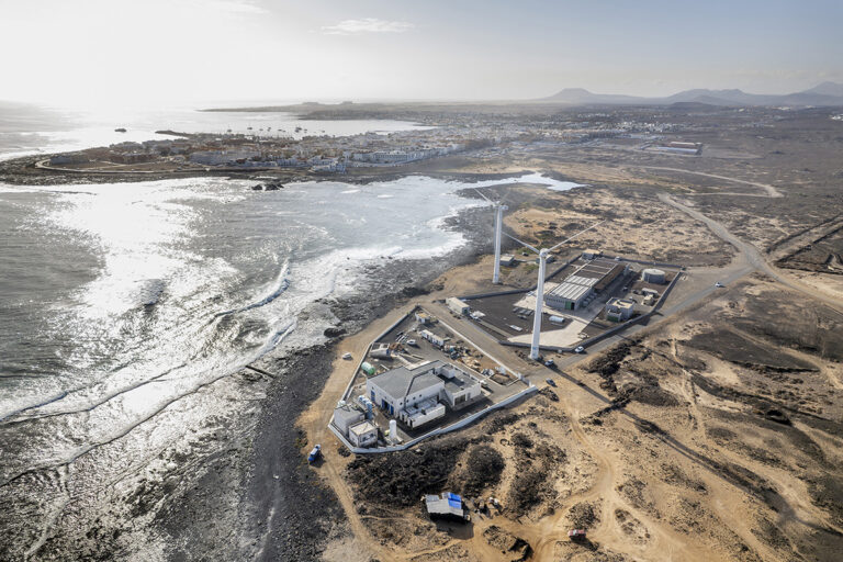 Finalizan las obras de la desaladora de Corralejo