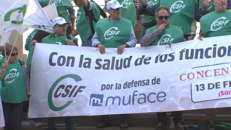 Los funcionarios públicos piden una solución para Muface