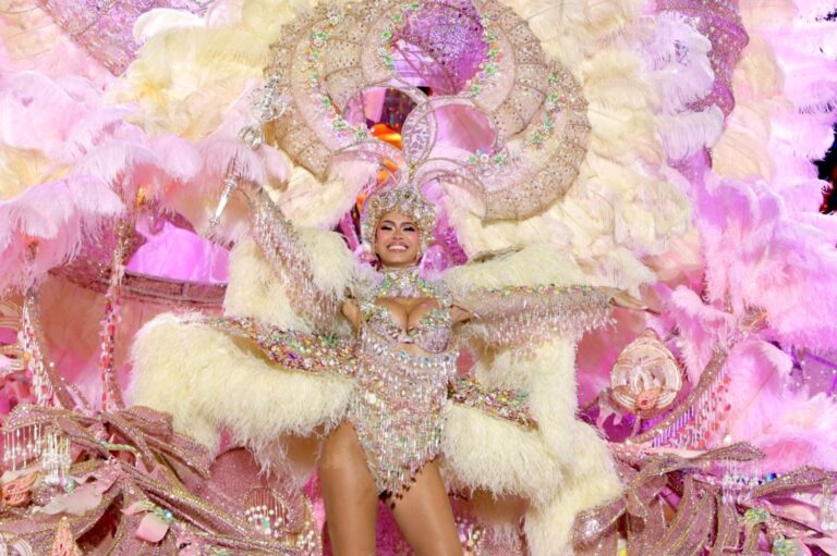 Coral Gutiérrez conquista el trono del Carnaval de Las Palmas de Gran Canaria