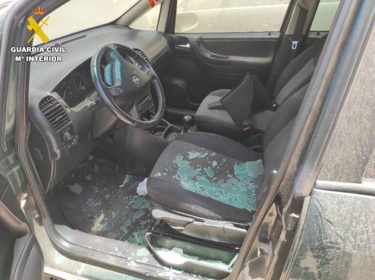 La Guardia Civil esclarece 21 robos con fuerza en el interior de vehículos en Fuerteventura
