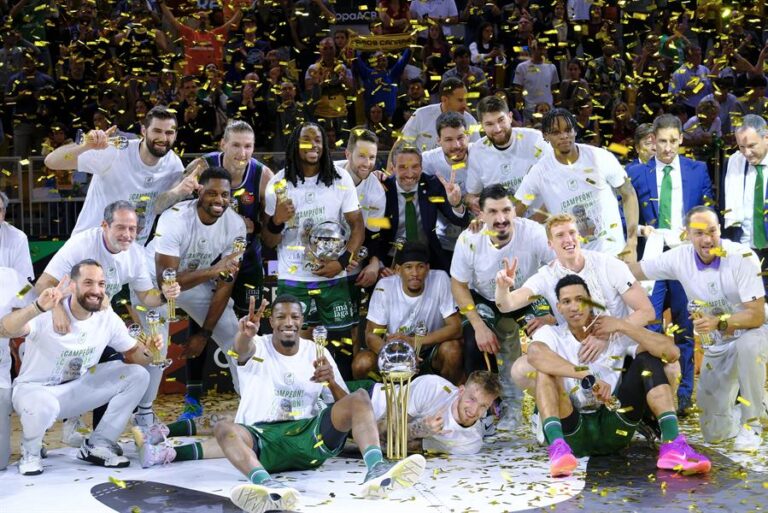 93-79| El Unicaja arrebata la corona de la Copa del Rey al Real Madrid