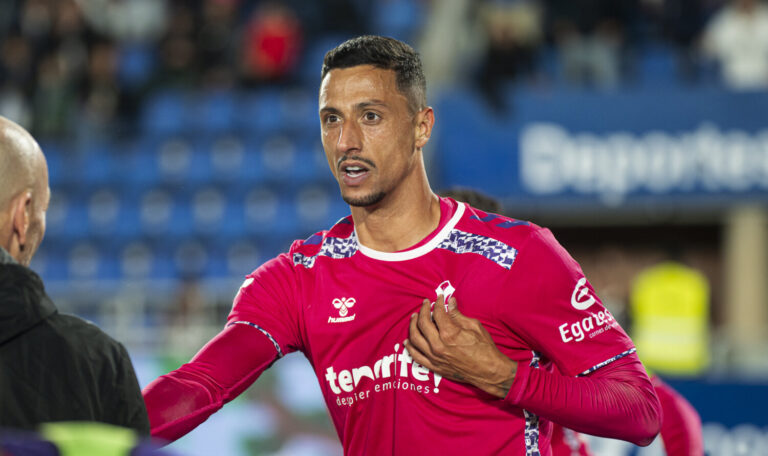 Cinco futbolistas ponen fin a su etapa en el CD Tenerife