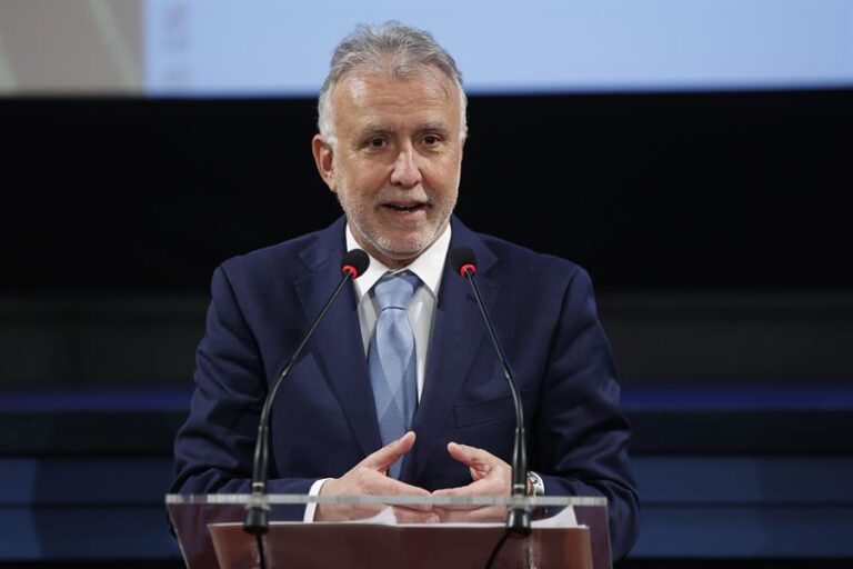 Torres ve previsible que este jueves se acuerden los criterios de reparto de menores migrantes