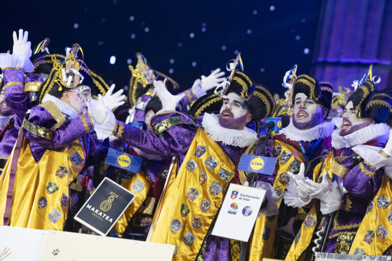 Las ocho murgas finalistas del carnaval de Las Palmas de Gran Canaria