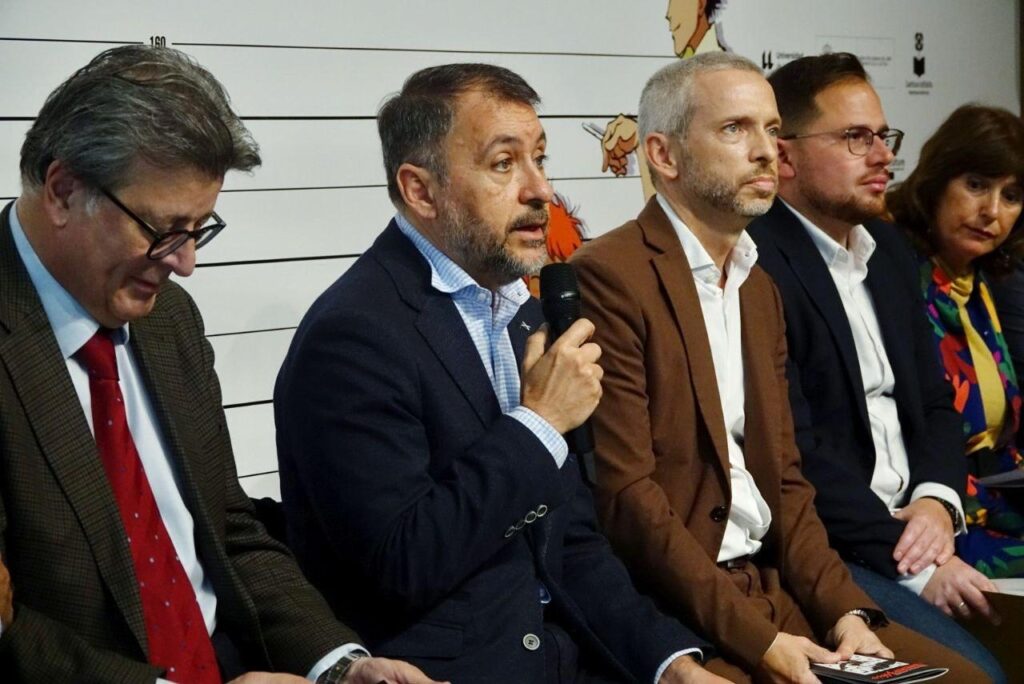 Santa Cruz alberga la 10º edición de Tenerife Noir. José Manuel Bermúdez en la presentación de la 10º edición de Tenerife Noir/ Ayuntamiento de Santa Cruz de Tenerife. 