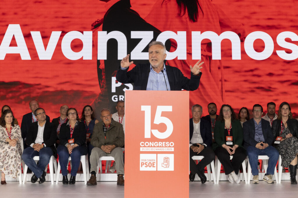 Ángel Víctor Torres 