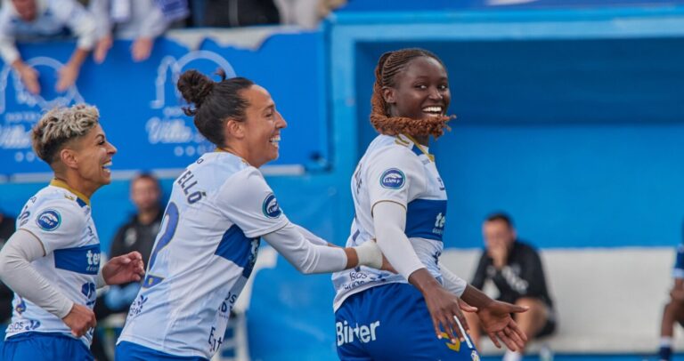 1-1 | El Costa Adeje Tenerife firma las tablas con el Levante Badalona