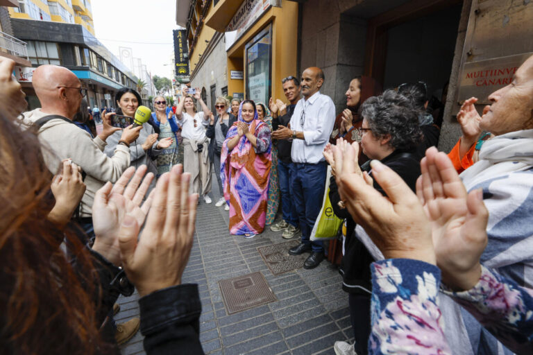 La Sareb paraliza el desahucio de ocho familias en Las Palmas de Gran Canaria