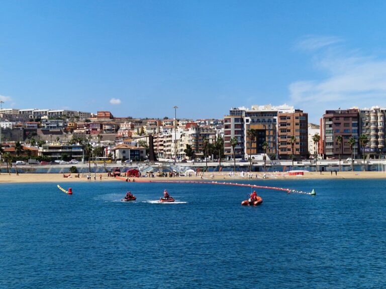 Las Palmas de Gran Canaria realiza el Ejercicio Nacional de Lucha contra la Contaminación Marina