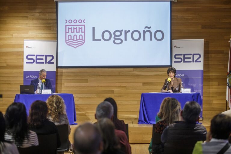 Saiz dice que a algunos «les traiciona el lenguaje» con los menores migrantes