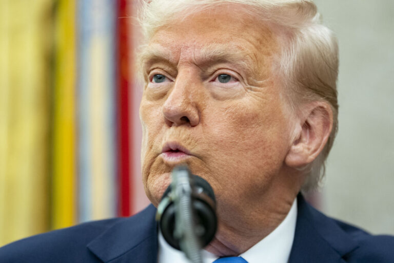 Trump dice que el arancel a los países que compren gas o petróleo de Venezuela «ha tenido un fuerte efecto»