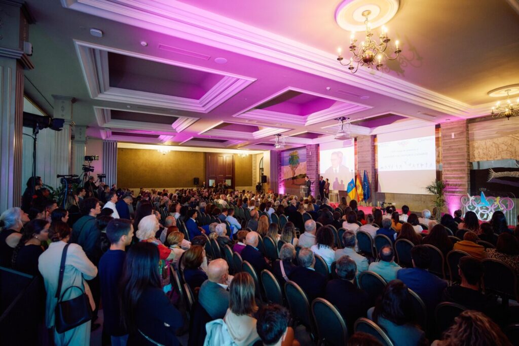 Canarias reconoce a 30 referentes del deporte femenino. II Gala de la Mujer y el Deporte/ Gobierno de Canarias.