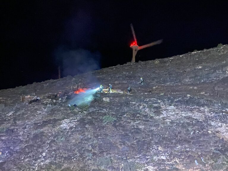 Incendio en una cueva habilitada como vivienda en Santa Lucía de Tirajana