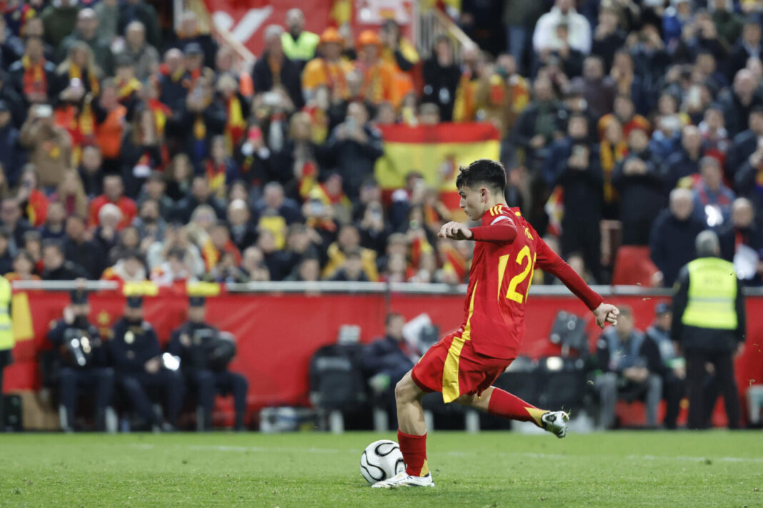 El centrocampista Pedri asegura que antes de conseguir el torneo hay que ganar el partido del jueves frente a Francia