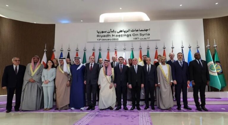 La transición política en Siria, bajo la lupa de ‘El Análisis Internacional’