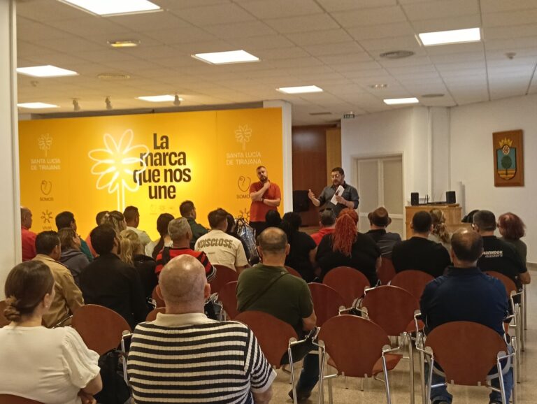 Se reabre al tráfico la avenida de Canarias en Vecindario