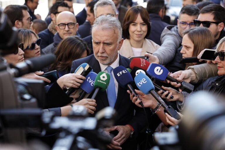 Torres: «El Gobierno está analizando la petición del Supremo sobre los menores migrantes que han solicitado asilo»