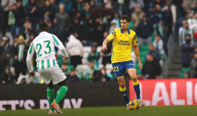 1-0 | El Betis vence a la UD Las Palmas y encadena su cuarto triunfo
