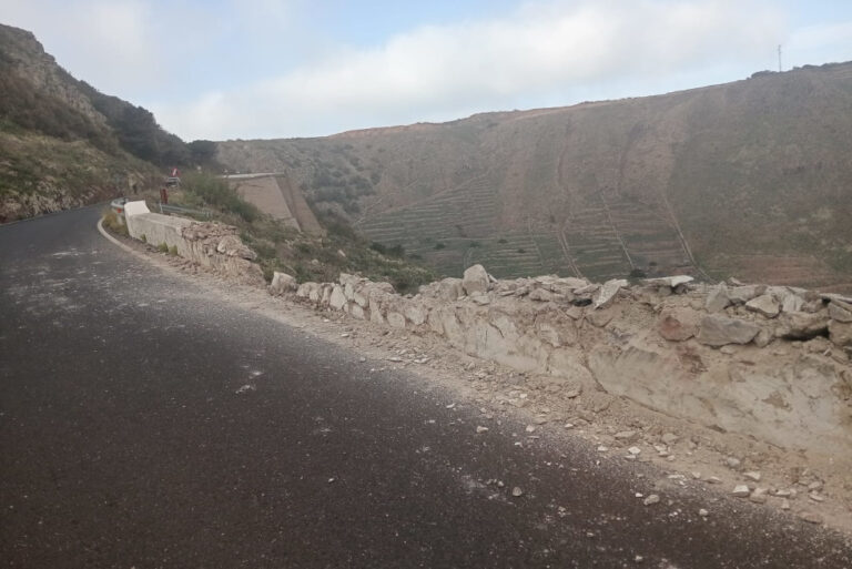 Cierran por desprendimientos las curvas de Malpaso en Lanzarote