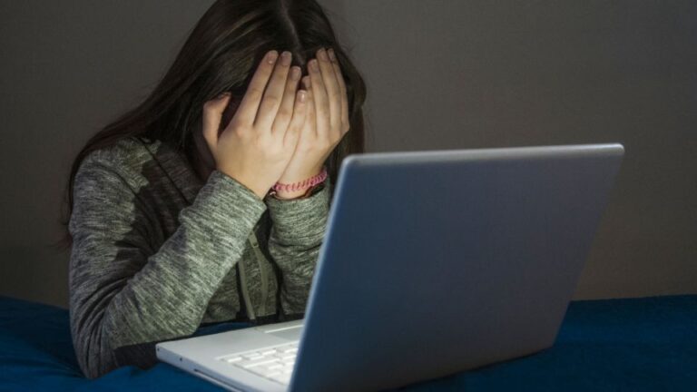 ‘Ídolos de Tara’ analiza el incremento de la ciberviolencia de género