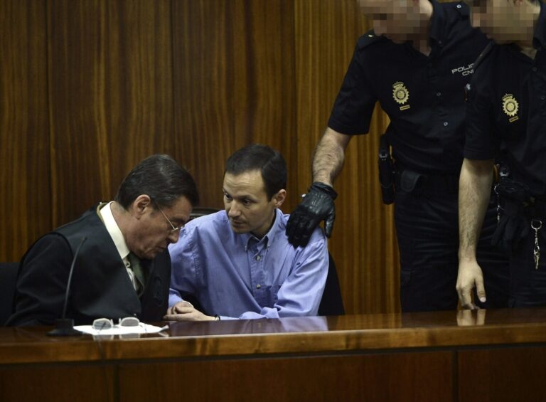 Suspendida indefinidamente la distribución del libro sobre José Bretón