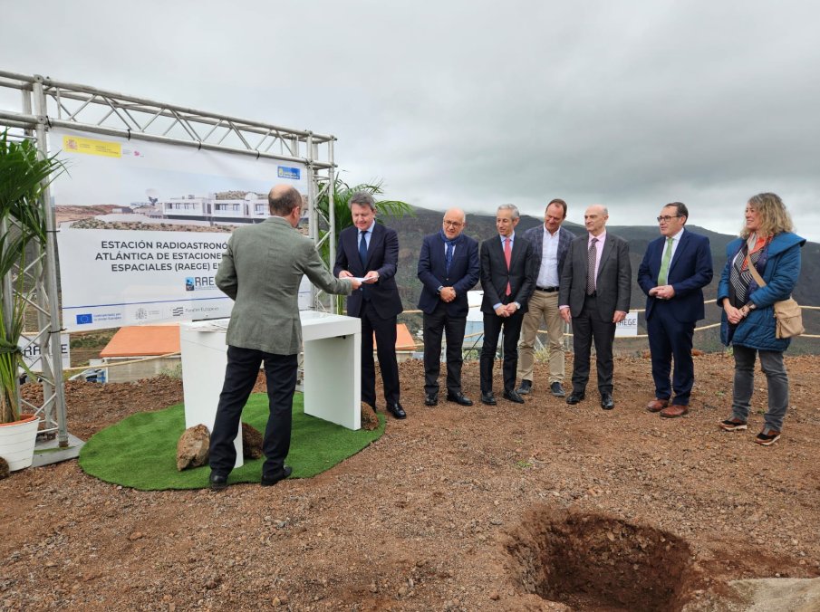 Comienza la construcción de la estación de Temisas. Acto de colocación de la primera piedra para la construcción de la nueva estación de Temisas de la RAEGE/ Gobierno de España.