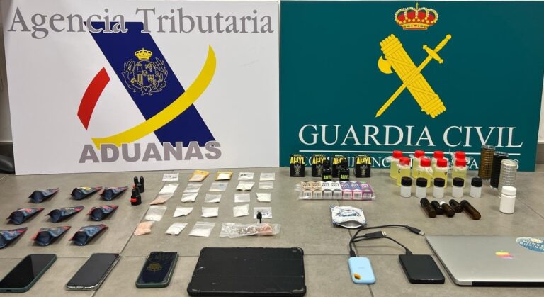 Prisión para un pasajero que llevaba cuatro tipos de droga en su equipaje