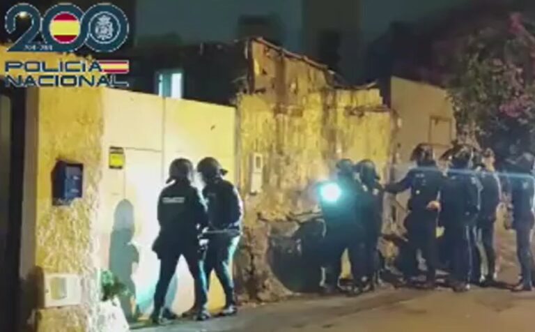 Detenidas 19 personas de una organización criminal dedicada a la usurpación de viviendas en Santa Cruz de Tenerife