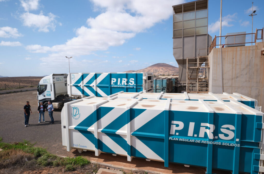 Fuerteventura adquiere 10 contenedores de compactación. Uno de los 10 contenedores que ha adquirido el Cabildo de Fuerteventura/ Cabildo de Fuerteventura.