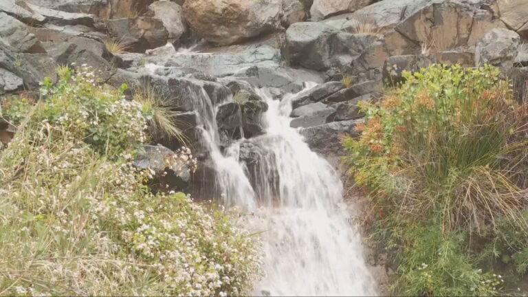 La borrasca Olivier también deja su cara amable, como la nieve en el Teide o agua en las presas