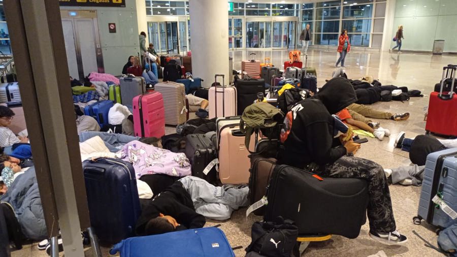 Educación gestiona la vuelta segura de los alumnos de Telde bloqueados en Barcelona