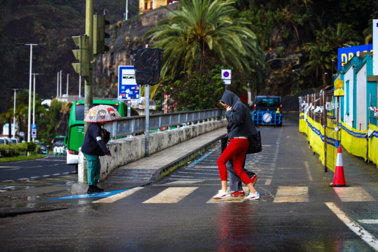 Prealerta por lluvias en La Palma mientras el temporal se extiende por el Archipiélago