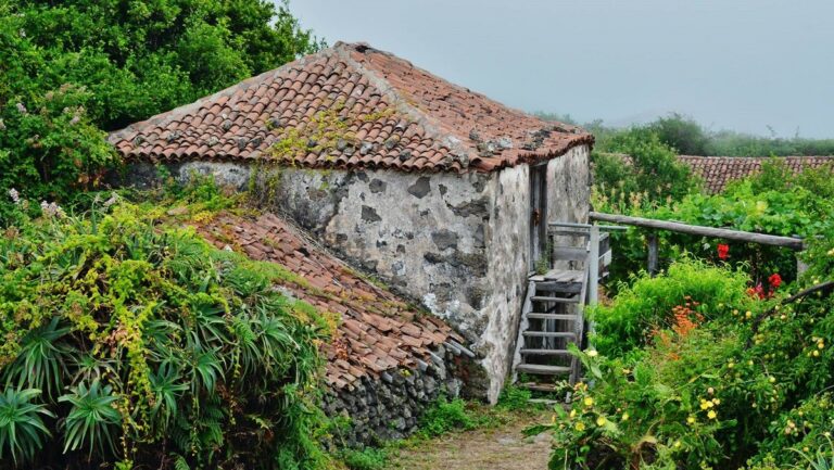 La Radio Canaria emite ‘La Maleta’: Un cofre de historias, arte y cultura canaria