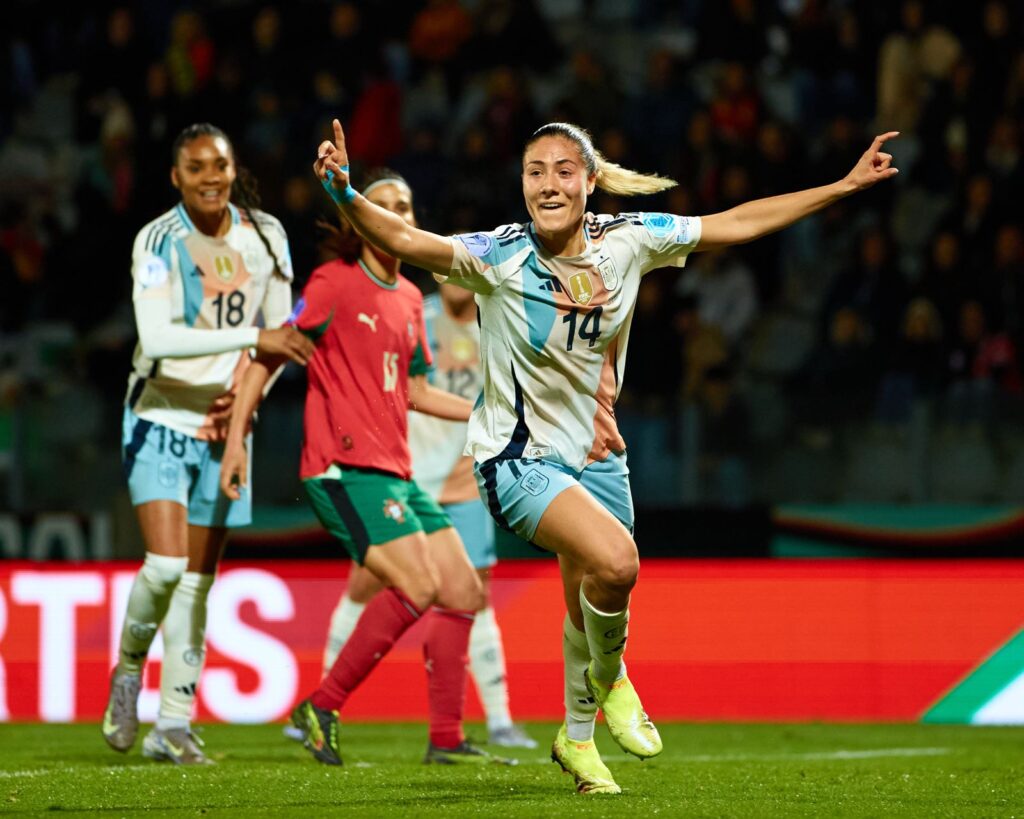 España logró la victoria con los goles de Patri Guijarro, Laia Aleixandri, Claudia Pina y Esther González