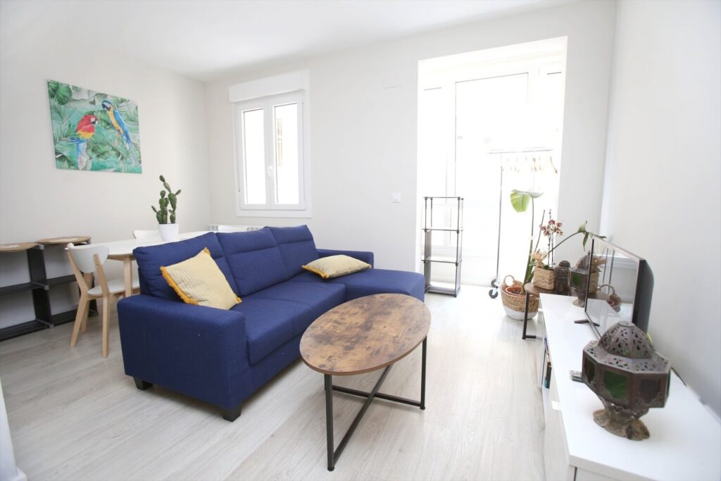 Los vecinos tendrán que dar el visto bueno a los pisos turísticos. (ARCHIVO) Piso turístico/ ARVUTUR.