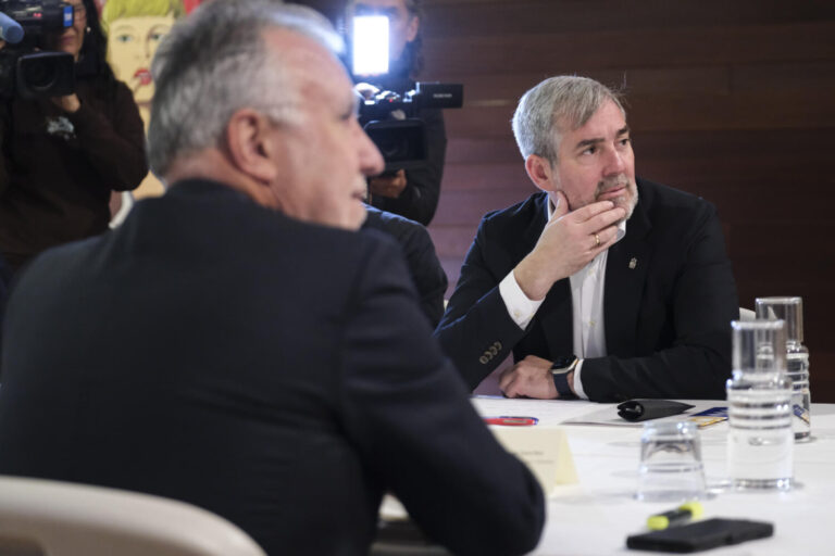 Gobierno recurre el auto del Supremo que le obliga a hacerse cargo de 1.000 menores migrantes en Canarias