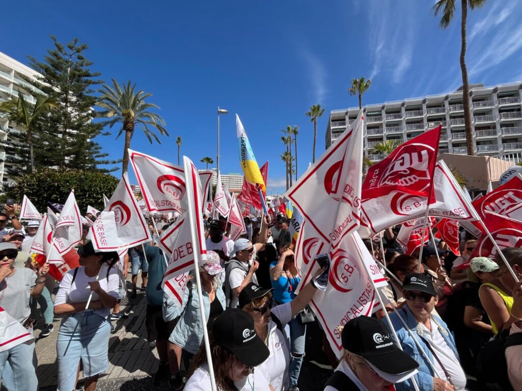 CCOO y UGT llaman a la movilización en Canarias, la región con los salarios más bajos