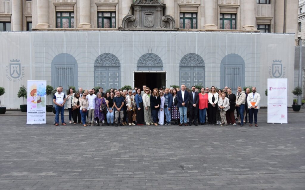 Lectura del manifiesto por el Día Mundial del Párkinson/ Cabildo de Tenerife.