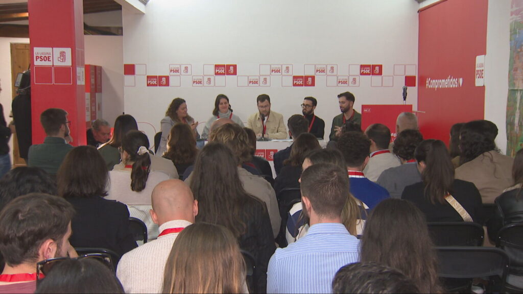 Por su parte, la Secretaria Organización PSOE Canarias, Nira Fierro ha lamentado la ausencia mostrada por el PP de Canarias