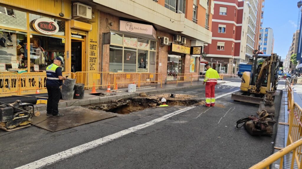 Las Palmas de Gran Canaria mejora la red de saneamiento de la calle Galicia. Trabajos realizados en la calle Galicia/ Ayuntamiento de Las Palmas de Gran Canaria.