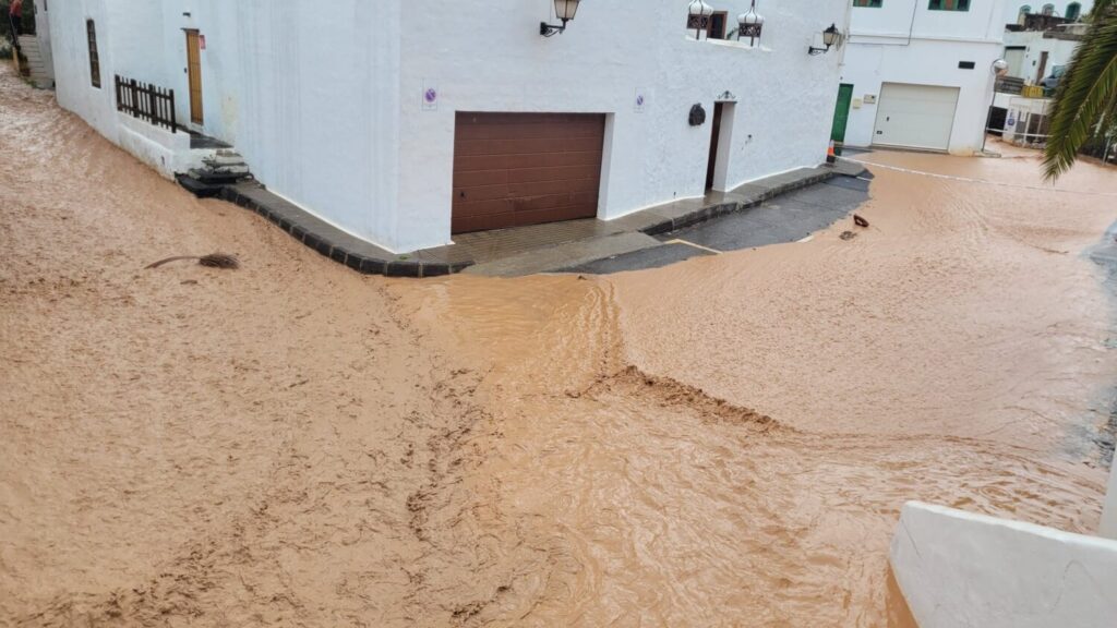 Inundaciones en Haría, Lanzarote por la Borrasca Olivier/ Imágenes cedidas.
