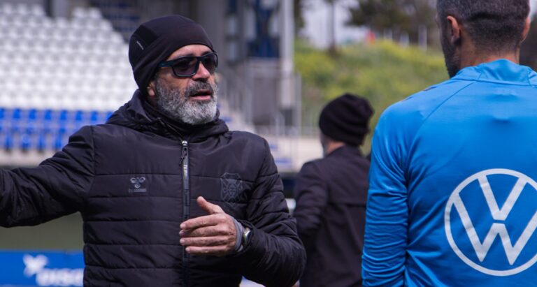 Cervera: «No podemos meternos atrás en Riazor y esperar un golpe de suerte»