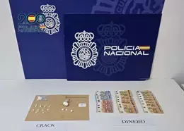 Desmantelan un punto de venta de drogas en La Laguna