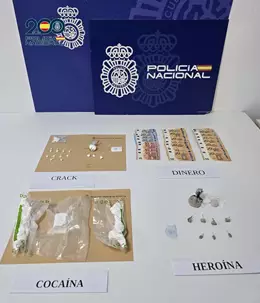 Desmantelan un punto de venta de drogas en La Laguna