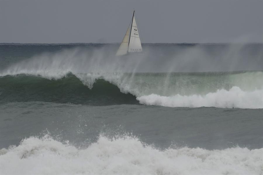 Canarias espera dos frentes esta semana, el más intenso hacia el jueves / EFE