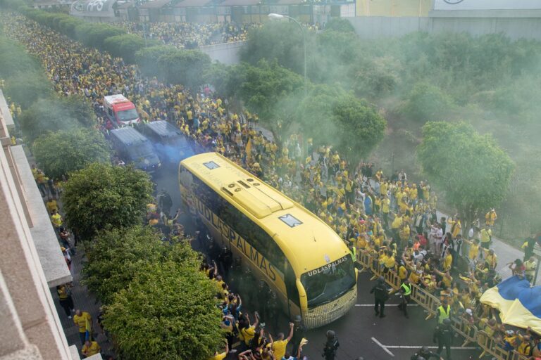 La UD Las Palmas pasará por Fondos de Segura antes del partido del Valencia